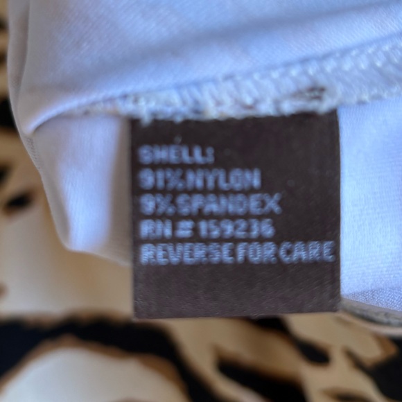 J. McLaughlin Animal Print Three-Quarter Sleeve Top Size Medium - Picture 7 of 9